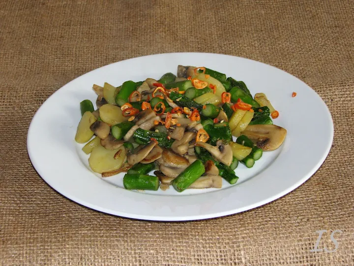 Spargel-Champignon-Pfanne