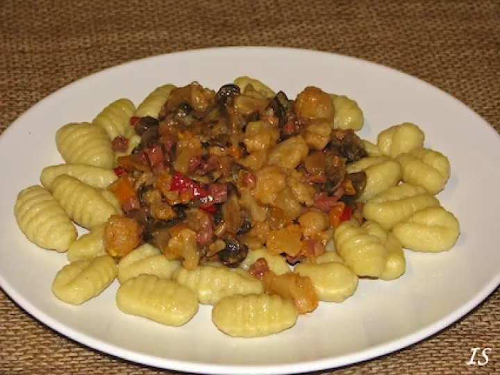 Wokgemüse mit Gnocchi