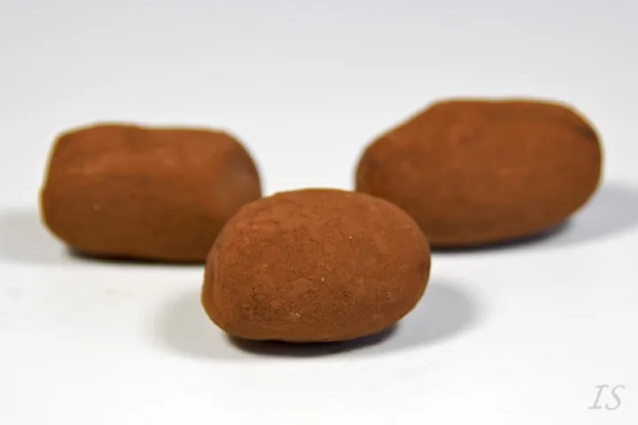 Marzipan-Nougat-Kartoffeln