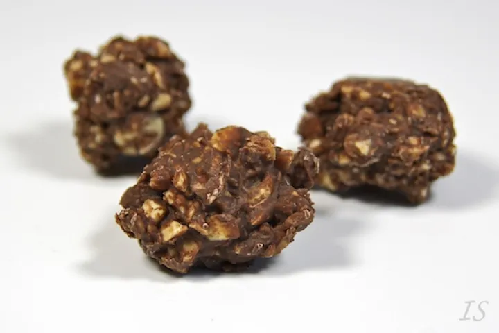 Schoko-Cashewkern-Rumtrüffel