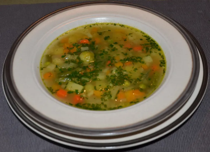 Gemüsesuppe