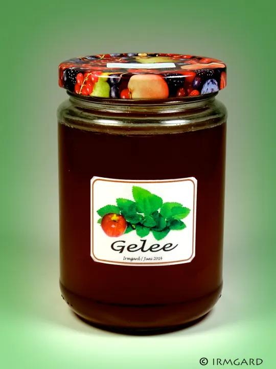 Apfel-Zitronenmelisse-Gelee