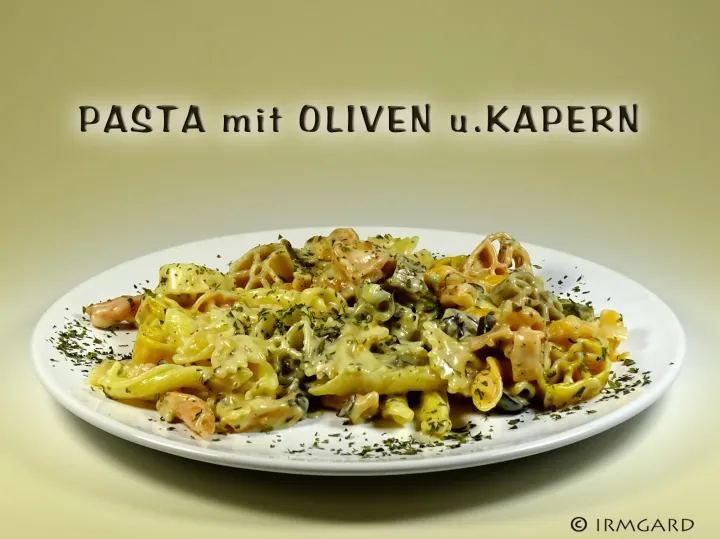 Pasta mit Oliven und Kapern