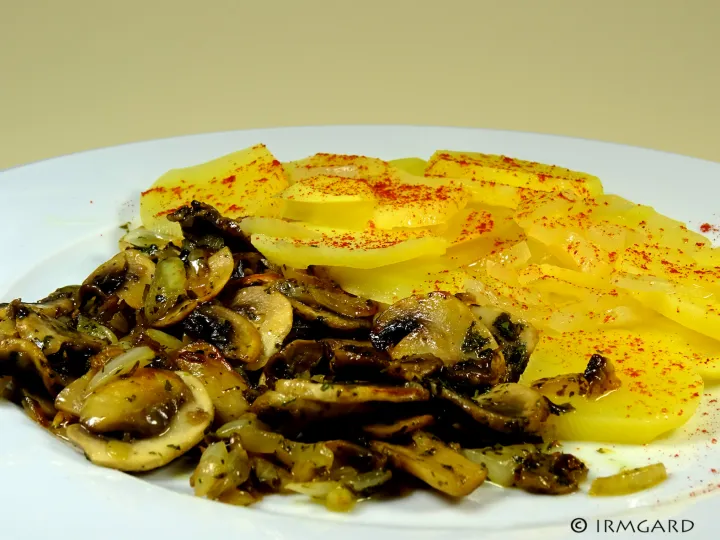 Champignons mit Mosterdäpfel