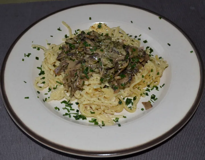 Sparghetti mit Champignonsoße