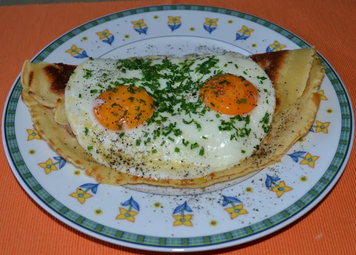 Gefülltes Dinkelcrepes