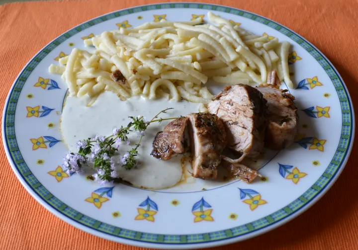 Schweinsfilet mit Käsesauce