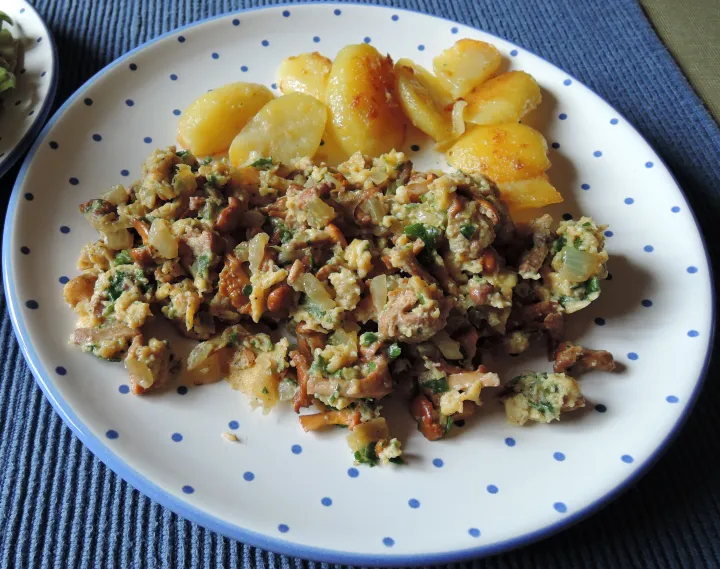 Eierschwammerl-Röster