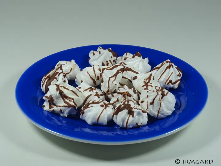 Warmgeschlagenes Baiser