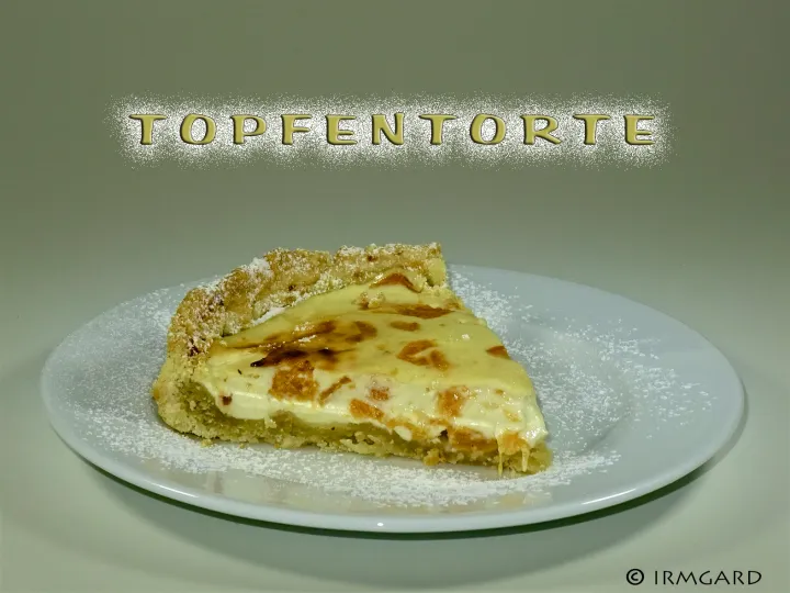 Gebackene Topfentorte