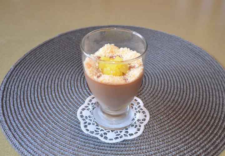 Schoko-Ananas-Dessert