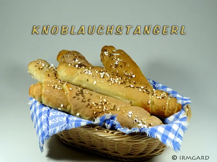 Knoblauchstangerl