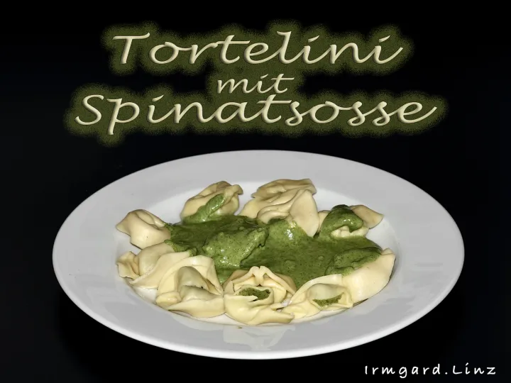 Tortellini mit Spinatsosse