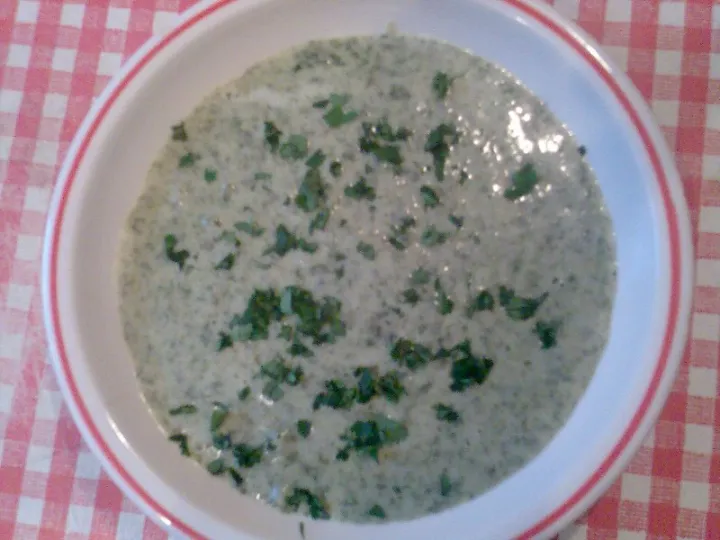 Radieschenblättersuppe