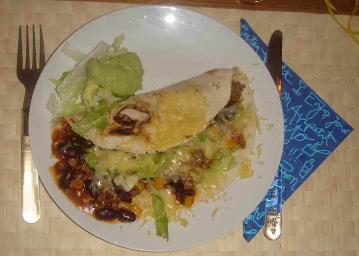 Chili Burritos mit Guacamole