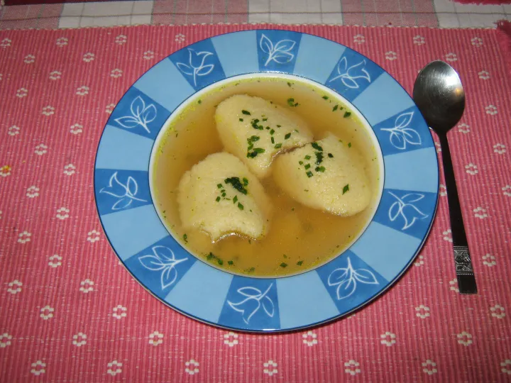 Grießnockerlsuppe