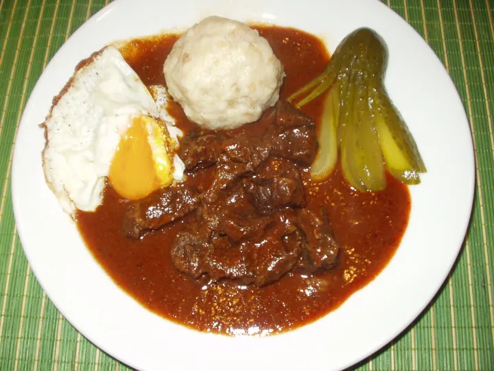 Herrengulasch