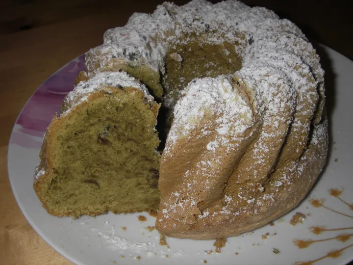 Kürbiskernölguglhupf