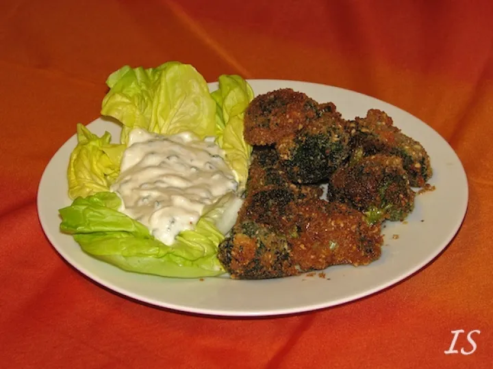 Brokkoliröschen mit Schnittlauchaioli