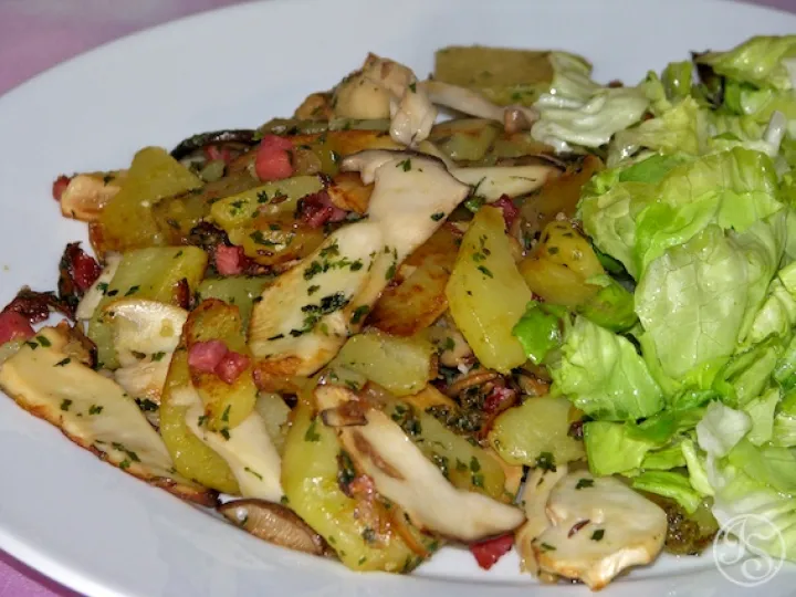 Kräuterseitling-Erdäpfelgröstl