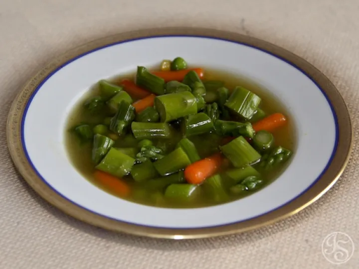 Schnelle Spargelsuppe