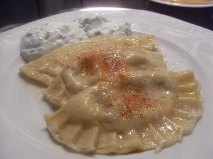 Gefüllte Nudeltaschen