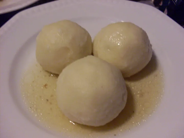 Selchfleischknödel