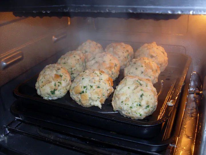 Semmelknödel im Dampfgarer