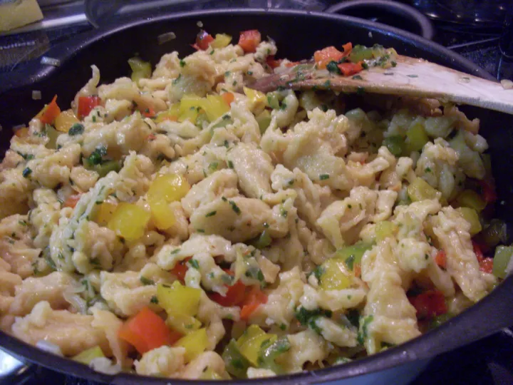 Bunte Spätzlepfanne