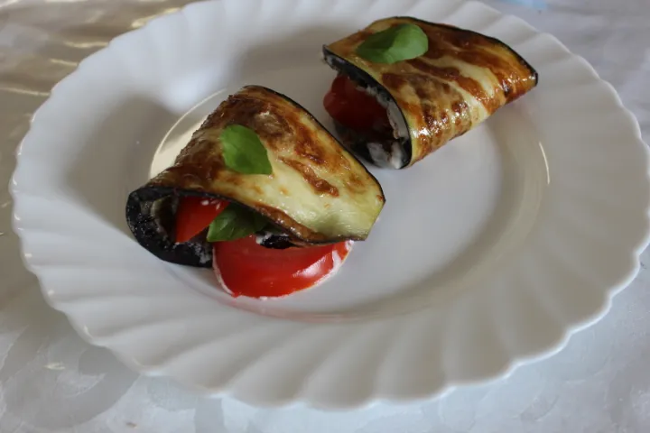 Aubergine mit Tomate