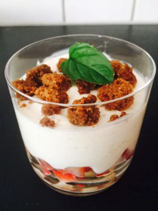 Bananen+Erdbeer Topfencreme