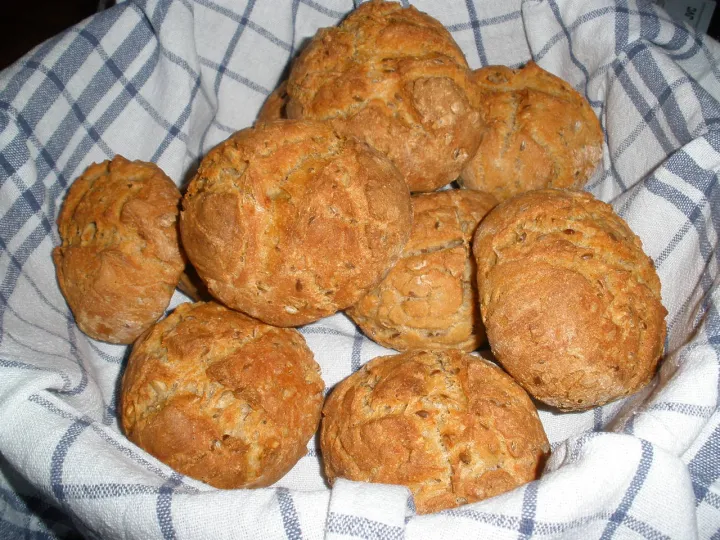 pikante Topfen - Kornbrötchen