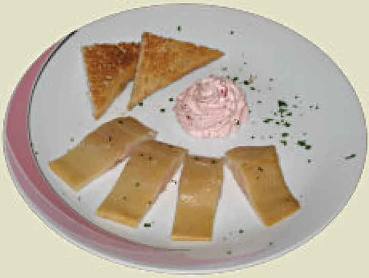 Räucherforelle mit Preiselbeerkren