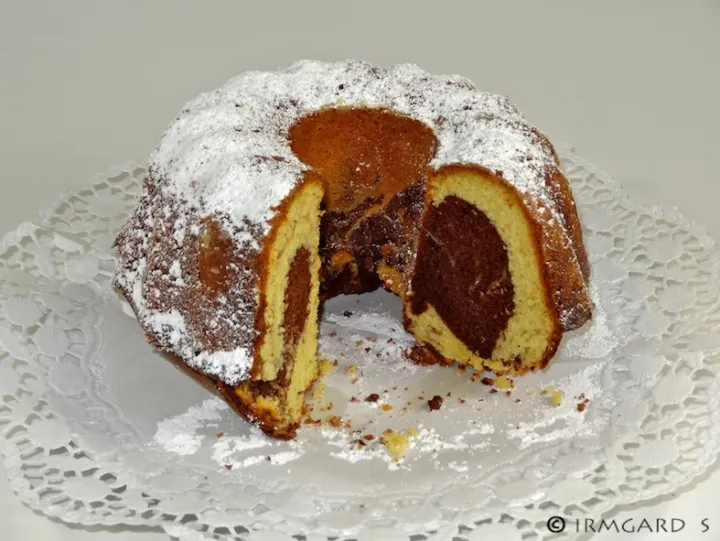 Saftiger Marmorkuchen