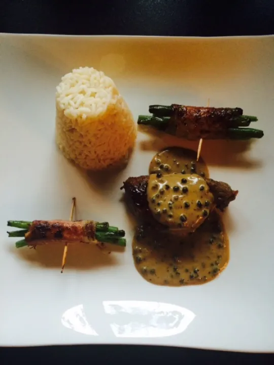 Rinderfilet Steak mit Pfefferrahmsauce