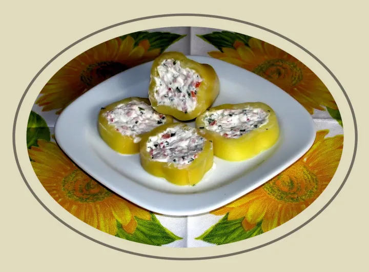 Gefüllte Spitzpaprika