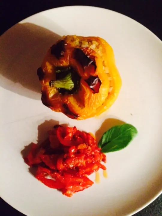 Gefüllte Paprika mit Risotto-Käse Füllung