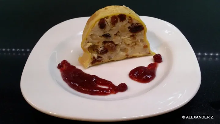 Gorgonzola Mascarpone Terrine im Crêpesmantel