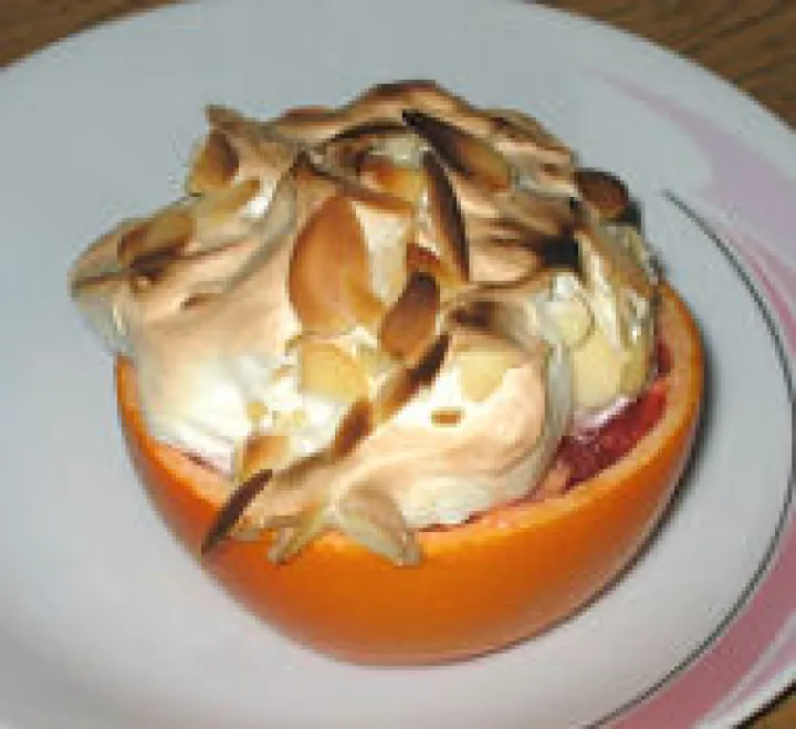 Grapefruit mit Mandelbaiser 