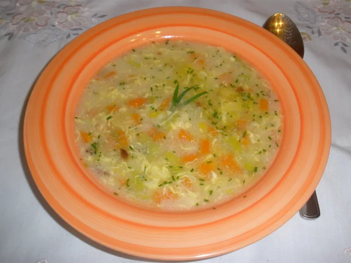 Geröstete Grießsuppe