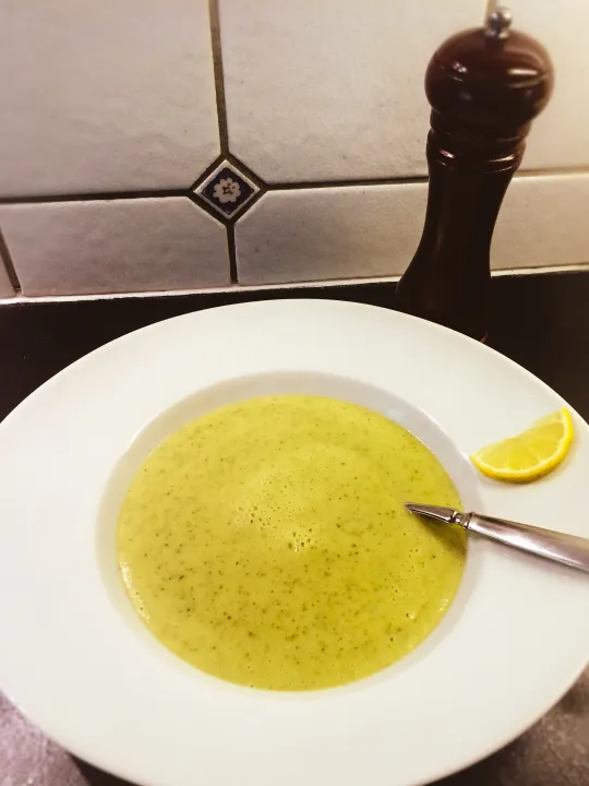 Zucchinischaumsuppe