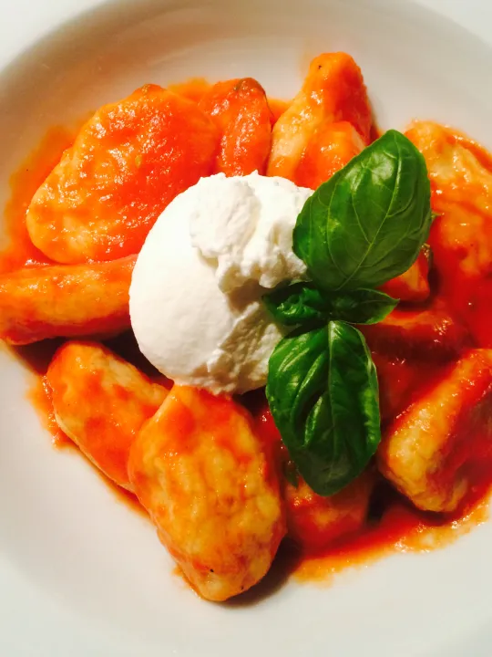 Einfache Gnocchi mit Tomatensauce 