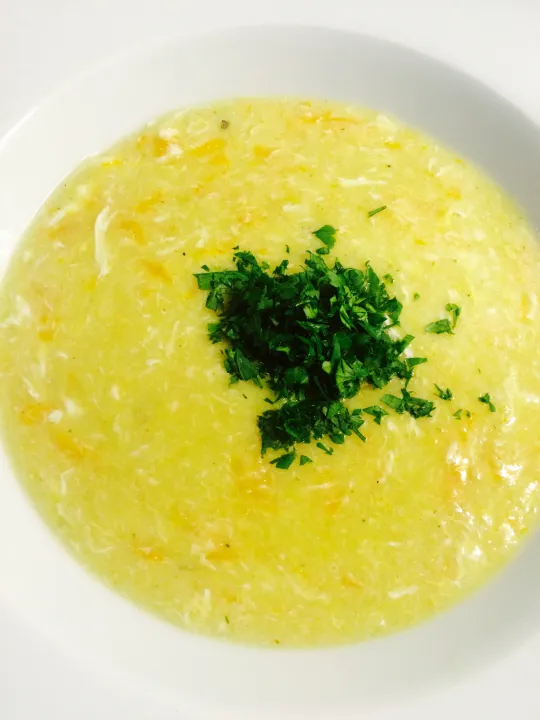Grießsuppe mit Ei 