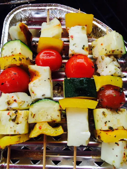 Gemüse-Halloumi Spieß