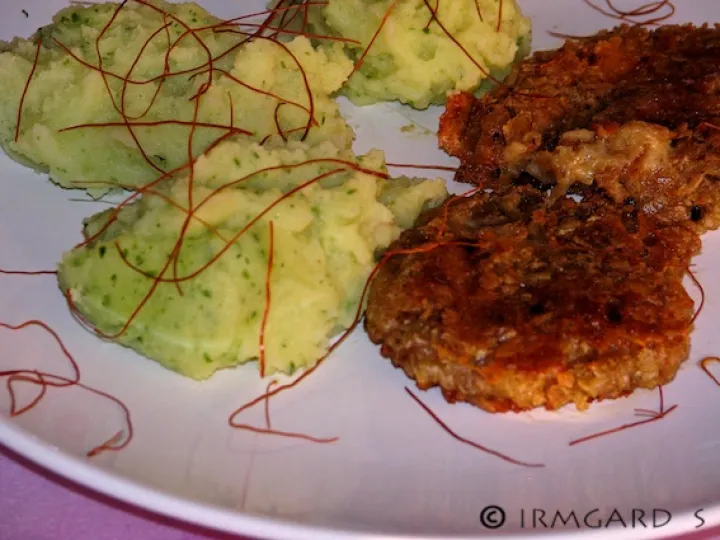 Käsekornlaibchen mit Bärlauchpüree