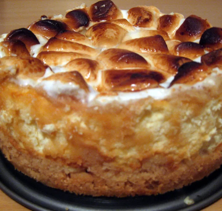 Käse-Apfel-Kuchen mit Marshmellow-Kruste