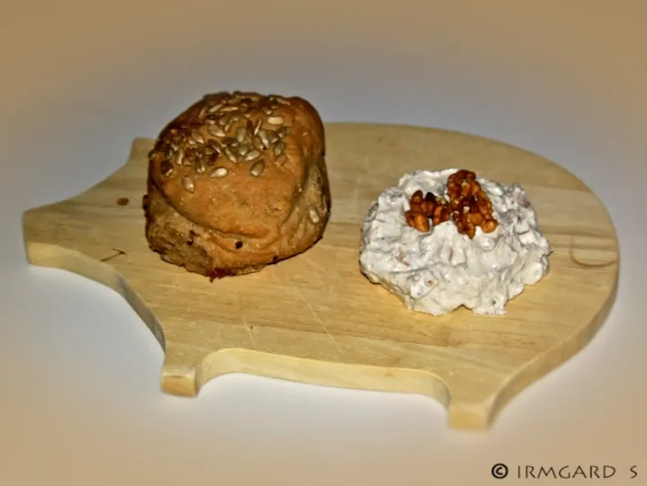 Sonnenblumenbrötchen