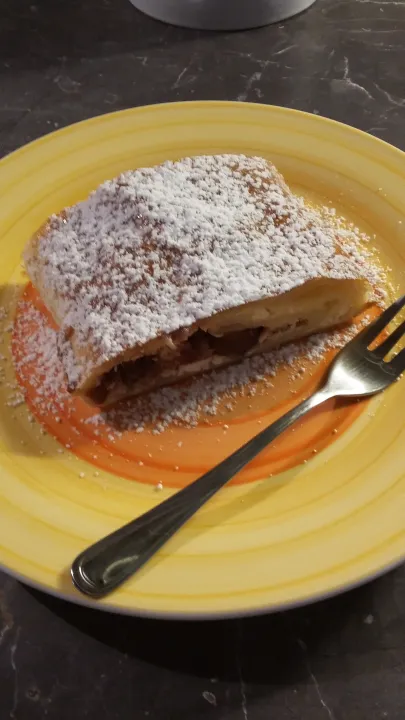 Kirschenstrudel deluxe
