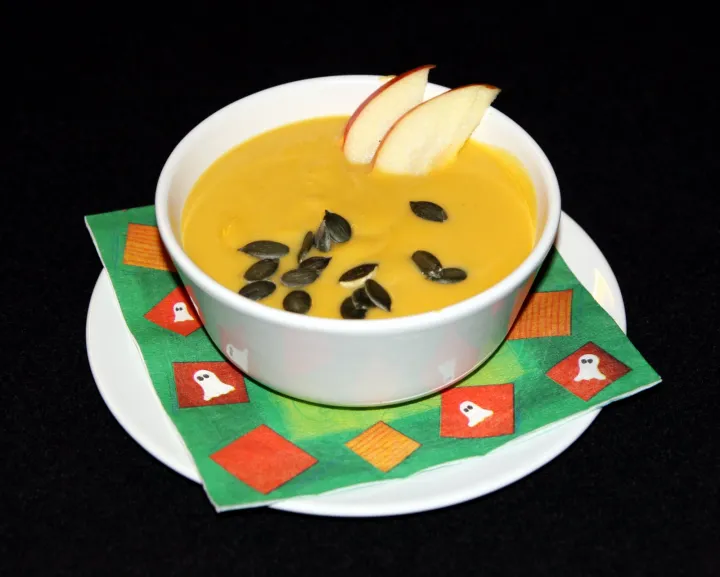 Kürbis-Apfel-Suppe