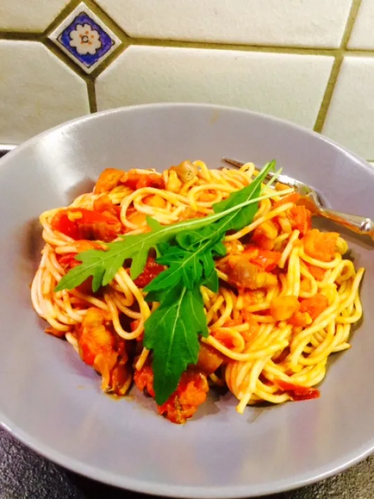 Nudeln mit Auberginen-Tomaten Sauce